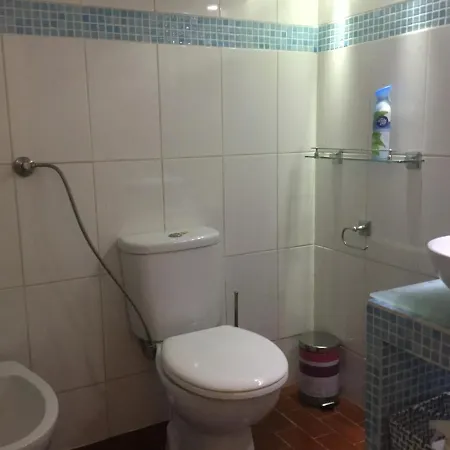דירה Air Conditioned 1 Bedroom Apt With Wi-fi & Patio *