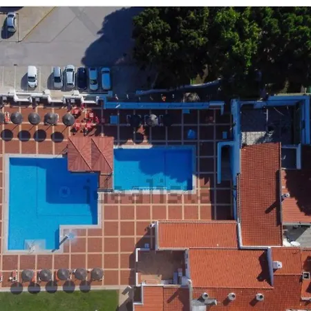 Apartment Air Conditioned 1 Bedroom Apt With Wi-fi & Patio. *
