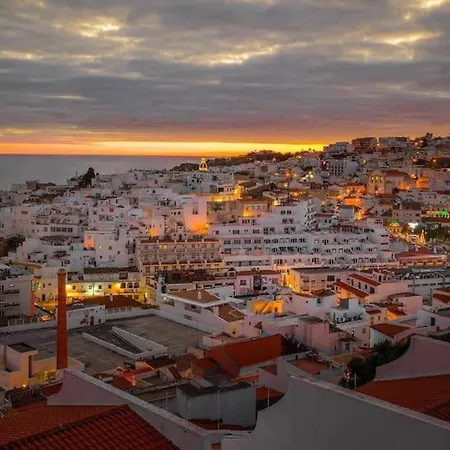 Air Conditioned 1 Bedroom Apt With Wi-fi & Patio. Apartment Albufeira