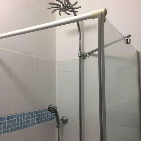 Air Conditioned 1 Bedroom Apt With Wi-fi & Patio.