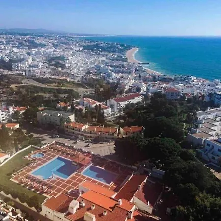 Air Conditioned 1 Bedroom Apt With Wi-fi & Patio. Albufeira
