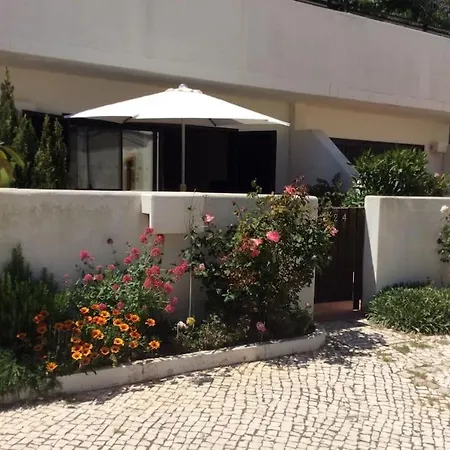 Apartment Air Conditioned 1 Bedroom Apt With Wi-fi & Patio. Albufeira