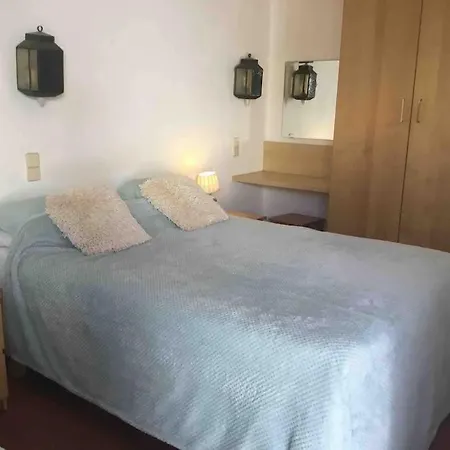 Air Conditioned 1 Bedroom Apt With Wi-fi & Patio Apartamento Albufeira