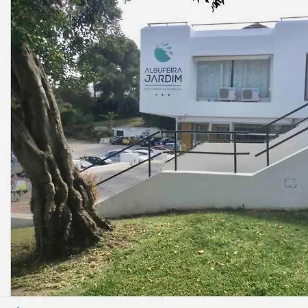 Apartamento Air Conditioned 1 Bedroom Apt With Wi-fi & Patio Albufeira