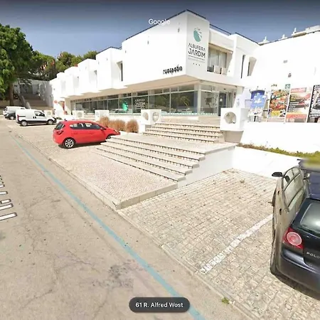 Air Conditioned 1 Bedroom Apt With Wi-fi & Patio Albufeira